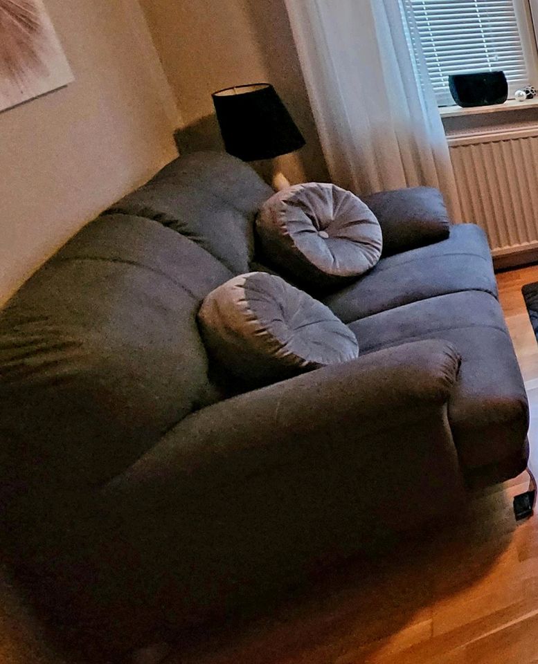 *SALE* 2er Sofa/Couch Mikrofaser grau/anthrazit *neuwertig * in Worpswede