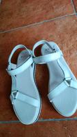Sandalen 39 Weiß SPM Leder Bayern - Reichertshofen Vorschau