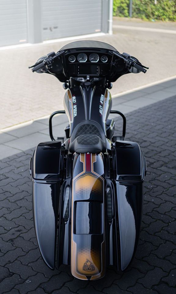 Harley-Davidson Street Glide Special FLHXS 114 KODLIN 30" Bagger in Andernach