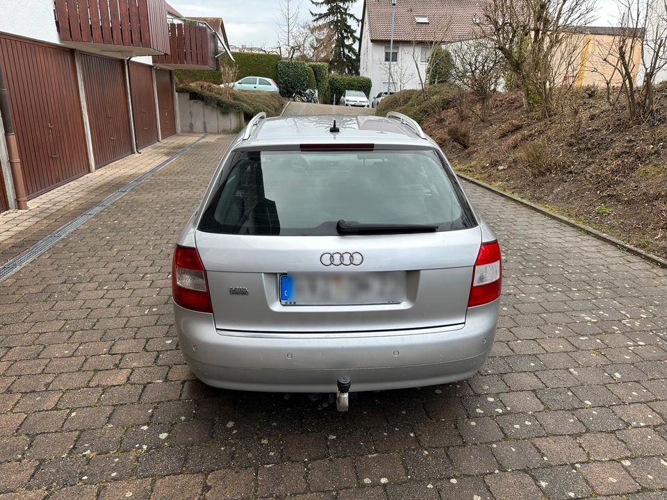 Audi A4 B6 2002 in Schwieberdingen