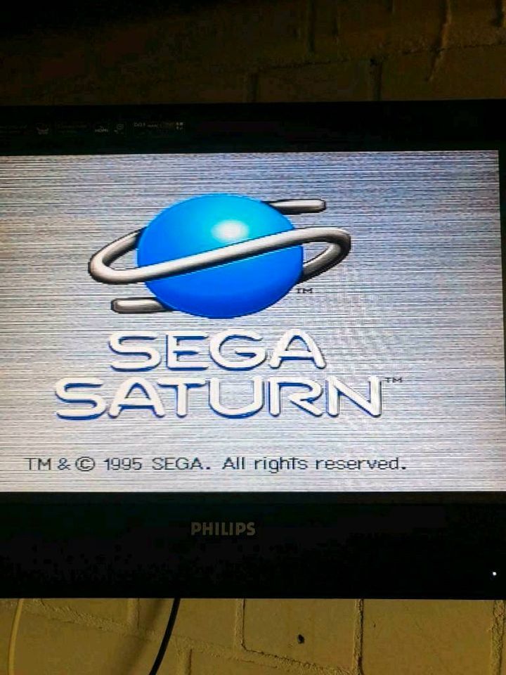 Sega Saturn Konsole + Kabel + 6×Spiele + Controller in Duisburg