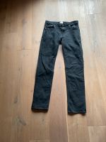 Neuwertige schwarze Jeans von Montego in Gr.32/34 Düsseldorf - Pempelfort Vorschau