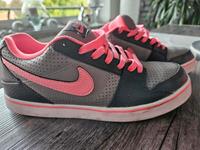 Nike Sneaker SB aus Miami Nordrhein-Westfalen - Marl Vorschau