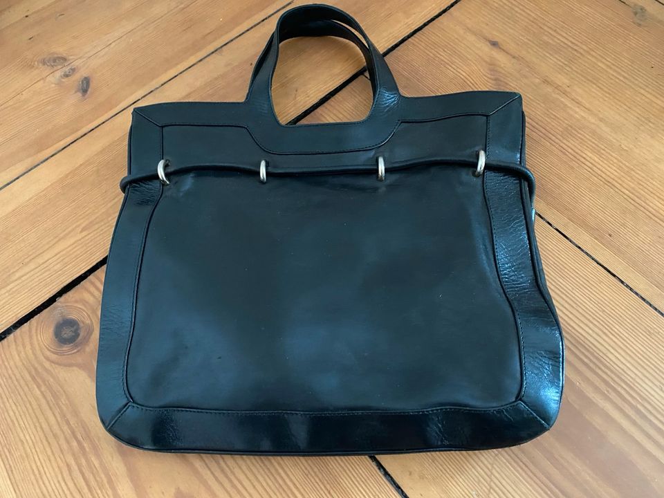 Orig. Bally Handtasche Luxus Ledertasche schwarz in Berlin