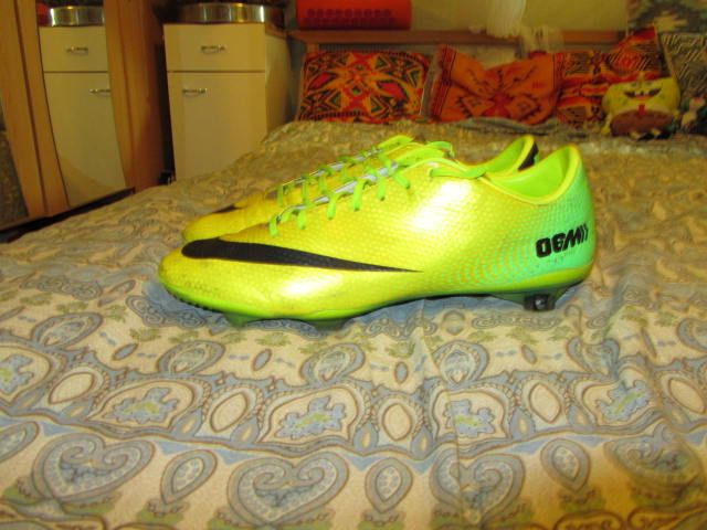 Nike Mercurial Vapor IX FG Fußballschuhe Fußballstollen 44 in Berlin