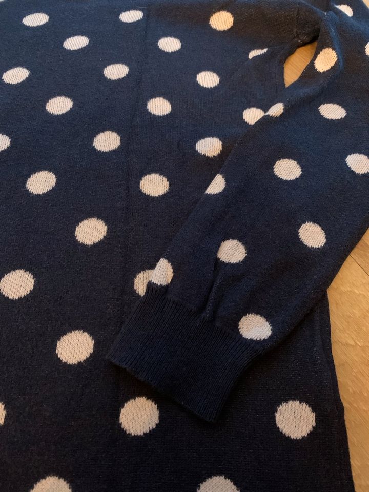 Pullover Feinstrick polkadot Punkte dunkelblau weiß Vero Moda in Potsdam