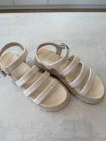 Sandalen - beige - neu Bayern - Vilseck Vorschau