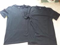 verkaufe T-Shirt, V- ausschnitt, gr. S, schwarz, für 2euro/stk Kr. Passau - Passau Vorschau