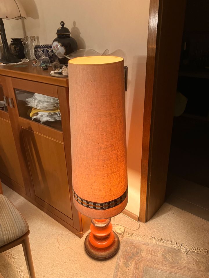 60/70er Vintage Stehlampe Keramik orange   H verfügbar bis 15.06. in Vallendar