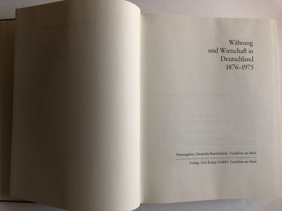 Währung und Wirtschaft in Deutschland 1876-1975 in Hamburg