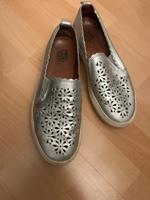 Silberfarbene Slippers Frankfurt am Main - Eschersheim Vorschau