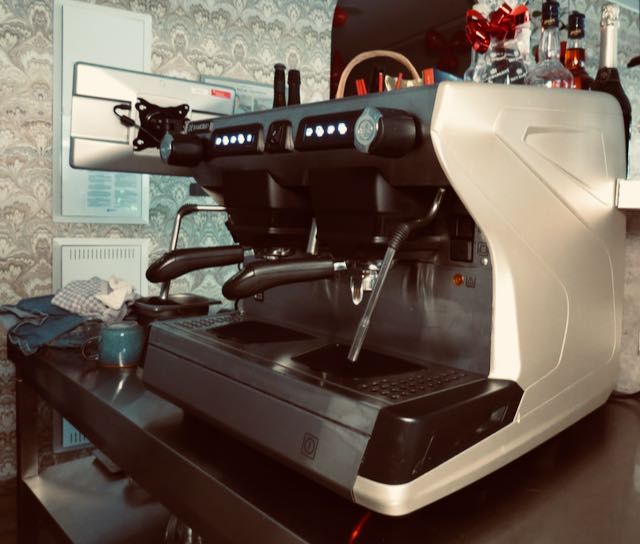 Rancilio CLASSE 5 USB 2 + Mühle MD40st+Brita Wasserfilter in Friedrichsdorf