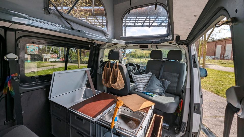 VW Bulli T5.2 flexibel Camper 9sitzer Aufstelldach Höherlegung AT in Dortmund