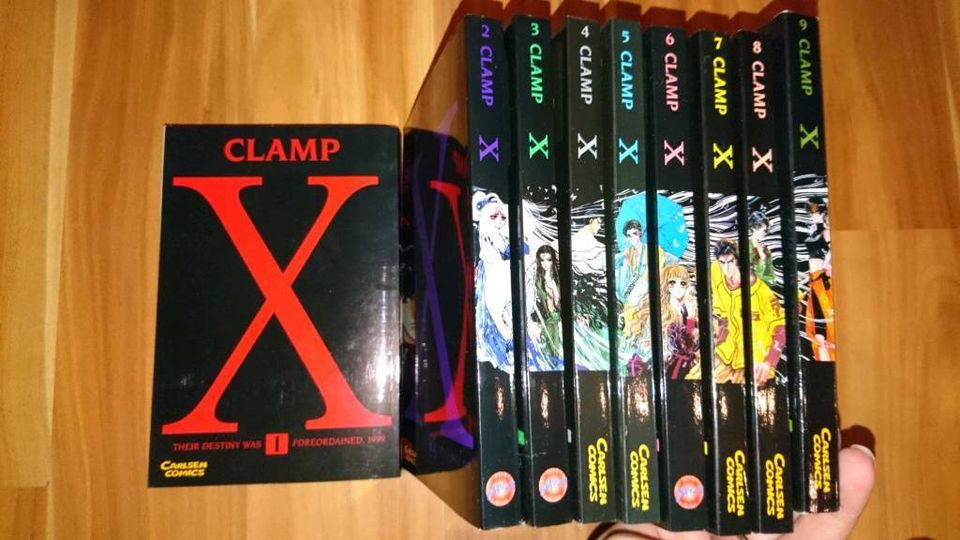 Mangas NEU X von Clamp 1-9 in Großefehn