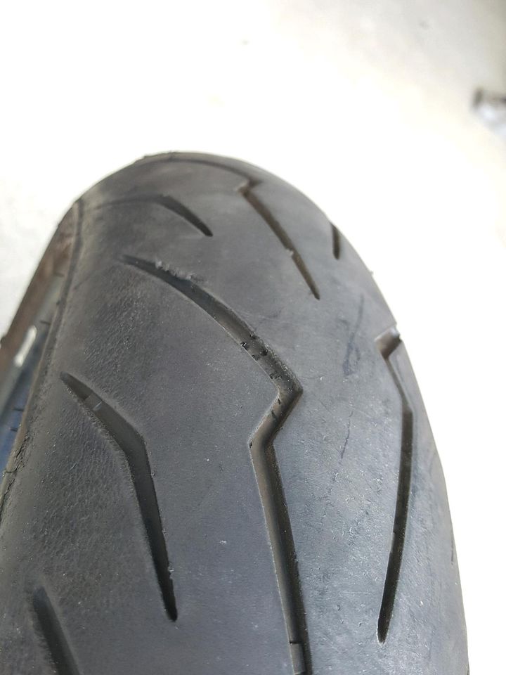 Pirelli Rosso III 120 70 17 in Taucha