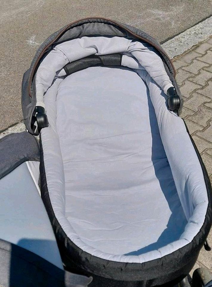 Kinderwagen Babyschale Buggy Knorr Milos Wickeltasche Grau in Traitsching