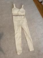 Sport gym set active leggings top bra hose Zweiteiler beige M München - Schwanthalerhöhe Vorschau