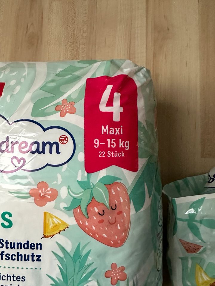 Babydream Premium Pants Größe: 4 in Leipzig