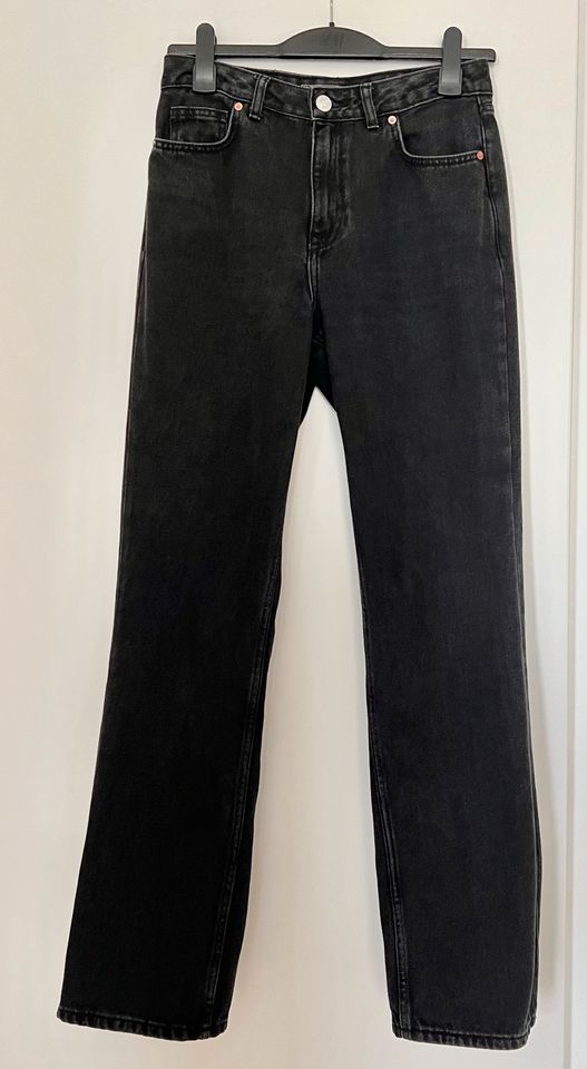 Jeans straight lang weit schwarz grau antrazith Amisu Gr 38 in Wiesbaden