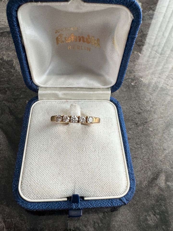 Damen Ring Gelbgold 750/ Brillanten 0,50 ct vvs in Berlin