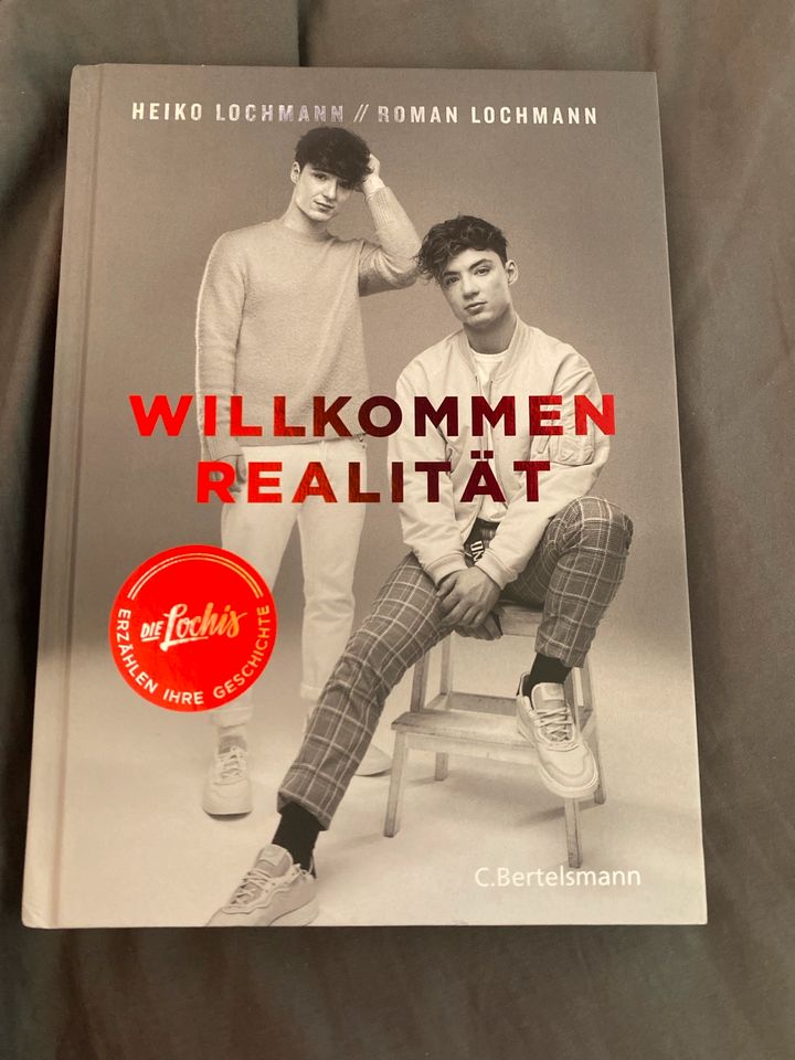 Die Lochis (jetzt He/Ro) Buch „Willkommen Realität“ in Berlin