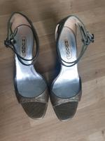 Hugo boss high heels echt leder Nordrhein-Westfalen - Bad Driburg Vorschau