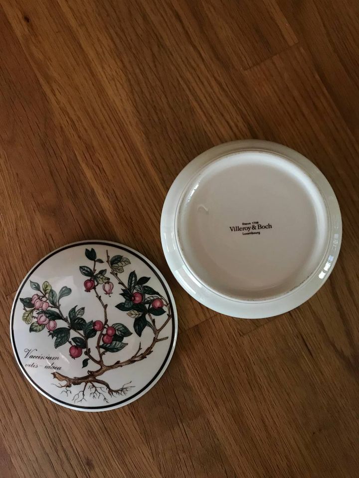 Villeroy Boch große Deckeldose Botanica Schmuckdose in Waldsolms