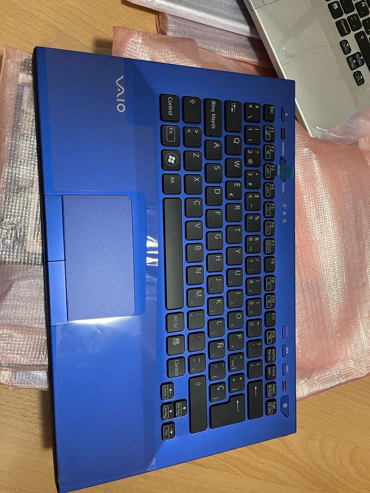 10x Sony Vaio Notebook Obergehäuse. Neu.TAUSCH!! in Saarbrücken