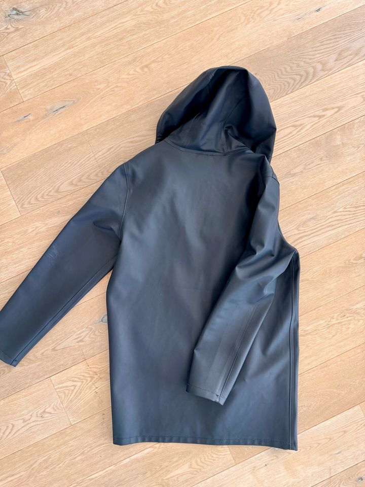 Stutterheim Raincoat Stockholm Navy in XS in Düsseldorf