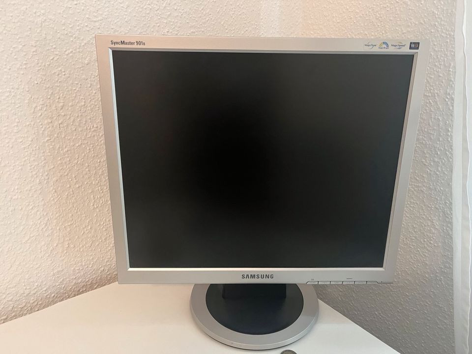 Samsung Syncmaster901a Monitor in Wiesbaden