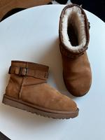 UGG Boots, gr.39, top Zustand Nordrhein-Westfalen - Lüdenscheid Vorschau