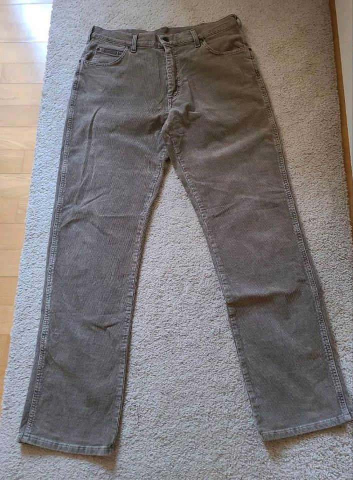 Wrangler Cordhose in Karlsfeld