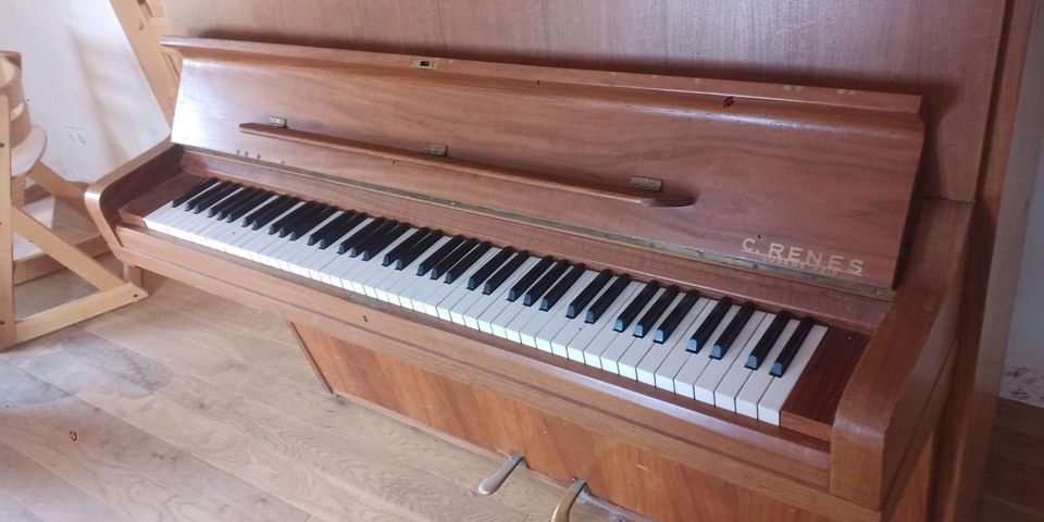 C. Renes Lüdenscheid Klavier Piano in Plettenberg