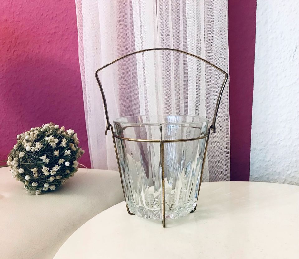 Vintage 60er Eiswürfelbehälter Eiseimer Glas Messing 69€* in Buseck