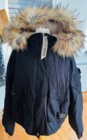 Bershka Winterjacke Schwarz Gr. M Fell Hessen - Ober-Ramstadt Vorschau