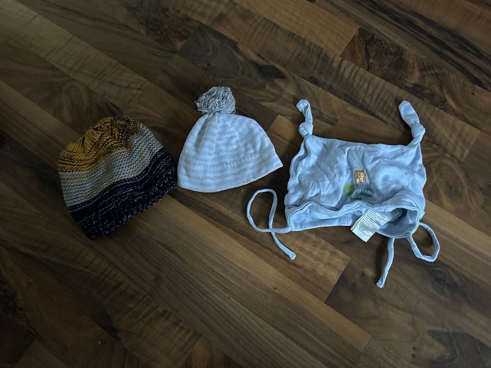 91-teilige Erstausstattung Baby Junge, Gr 50-68 Kleiderpaket XXL in Herdorf