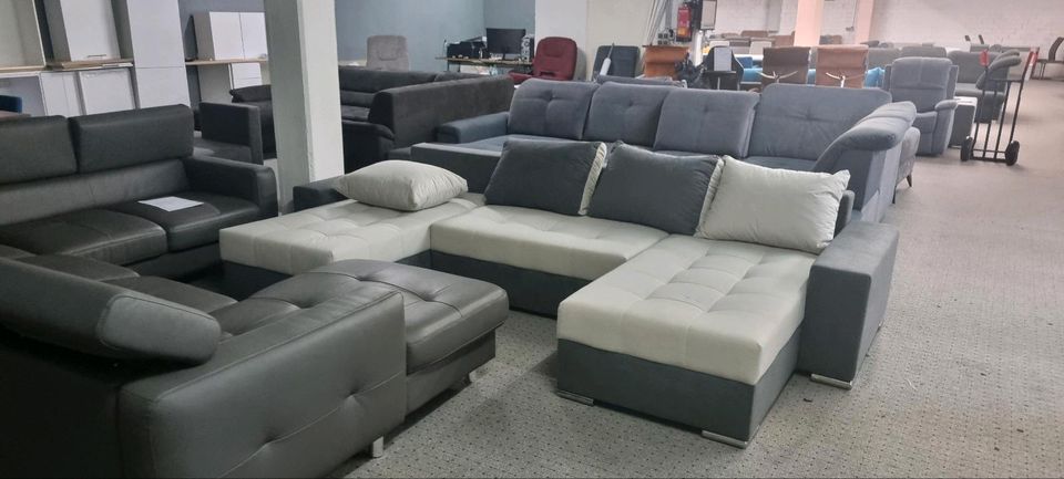 Ecksofa, Couch, wohnlandschaft, Boxspringbetten in Frankfurt am Main