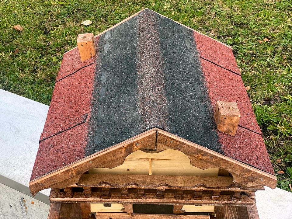 XXL Vogelhaus Vogelhäuschen Vogelvilla Futterhaus - Handarbeit in Penzberg