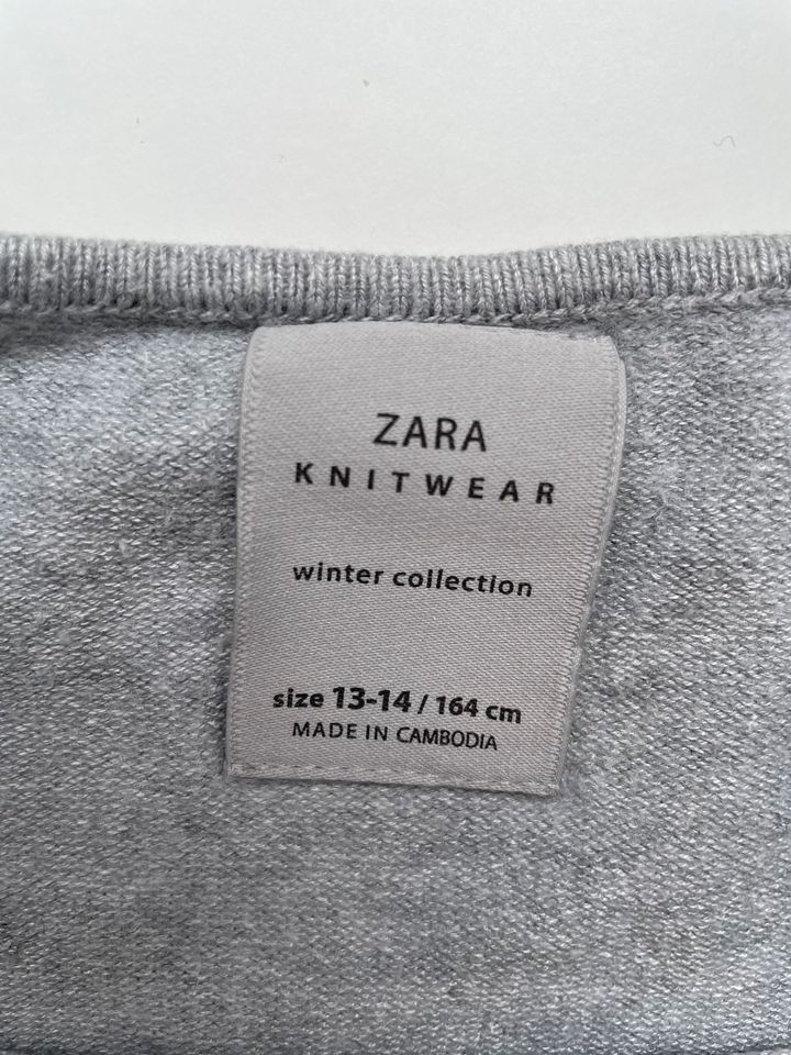 Zara Pullover Mädchen Gr. 164 grau mit Taschen in Vaterstetten