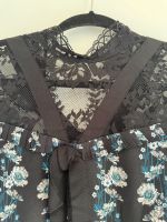 Neu! Bluse mit Spitze und Blumen von H&M x Erdem / UVP 130 € München - Schwabing-West Vorschau