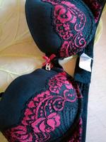 Neuw. Push up-BH Gr.80/Dessous schwarz-rote Spitze/ Sachsen-Anhalt - Sangerhausen Vorschau