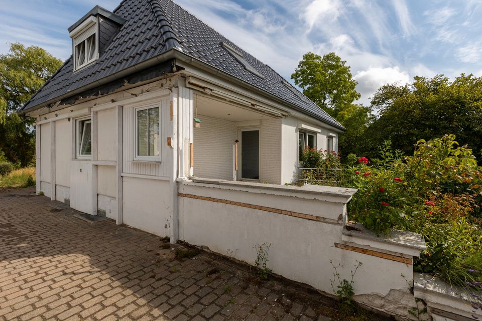 Traumgrundstück am Feldrand für Villa mit Pool in Travemünde in Lübeck