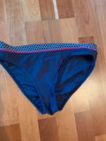Bikinihose von Esprit dunkelblau mit Punkten Gr. 36 Bayern - Germaringen Vorschau