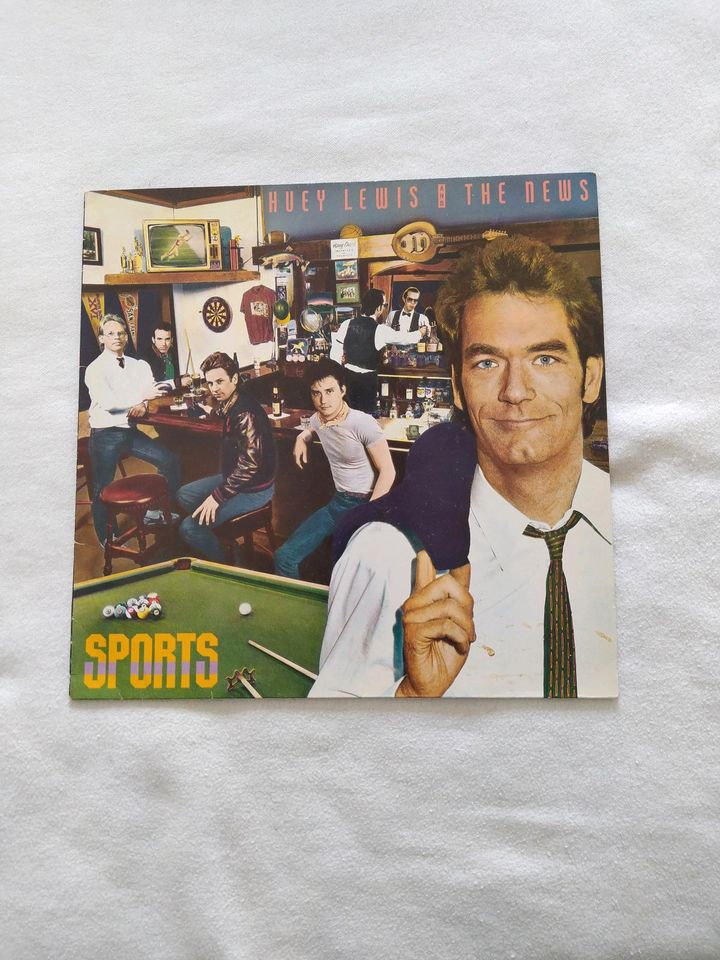 Huey Lewis and The News Sports LP Vinyl Schallplatte in Düsseldorf