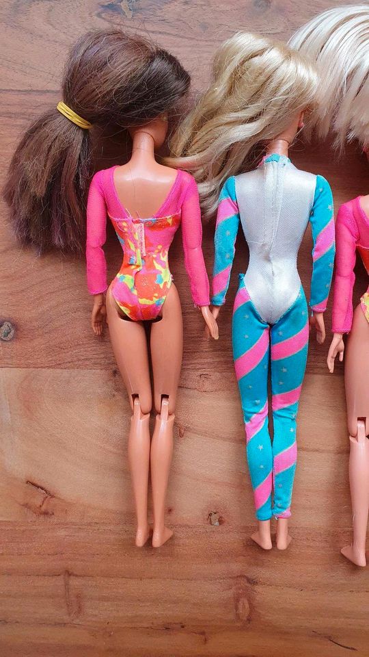 4 x barbie lot Paket set Sport Gelenke beweglich Gymnastik in Biebelnheim