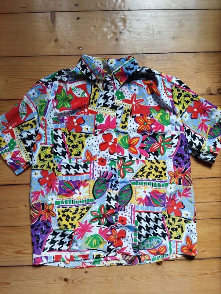 bunte Vintage Bluse Hemd Kurzarmbluse Kurzarmhemd Sommerhemd in Berlin