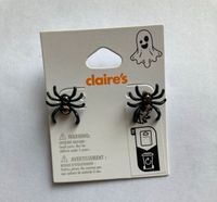 Claire‘s Halloween Ohrstecker Ohrringe Spinne mit Glitzersteinen Niedersachsen - Wolfsburg Vorschau