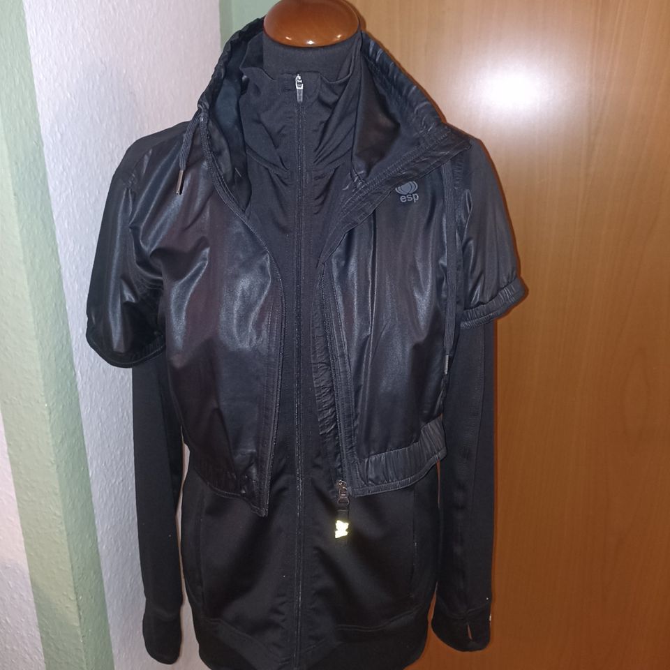 w NEU..2in1ner..Esprit Sports..Jacke / Sportjacke Gr.M in Zwoenitz