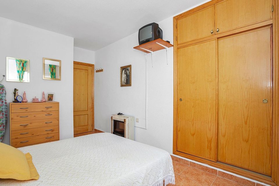 GEMÜTLICHE ECKWOHNUNG MIT GEMEINSCHAFTSPOOL ☀️ Top-Lage in Torrevieja - Alicante - Spanien in Leopoldshöhe