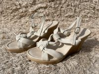 Bata | weiche Ledersandalen 36 cremeweiß Keilabsatz Nordrhein-Westfalen - Gütersloh Vorschau